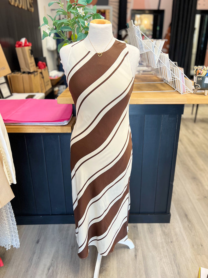 Brown/Ivory Sleeveless Dress