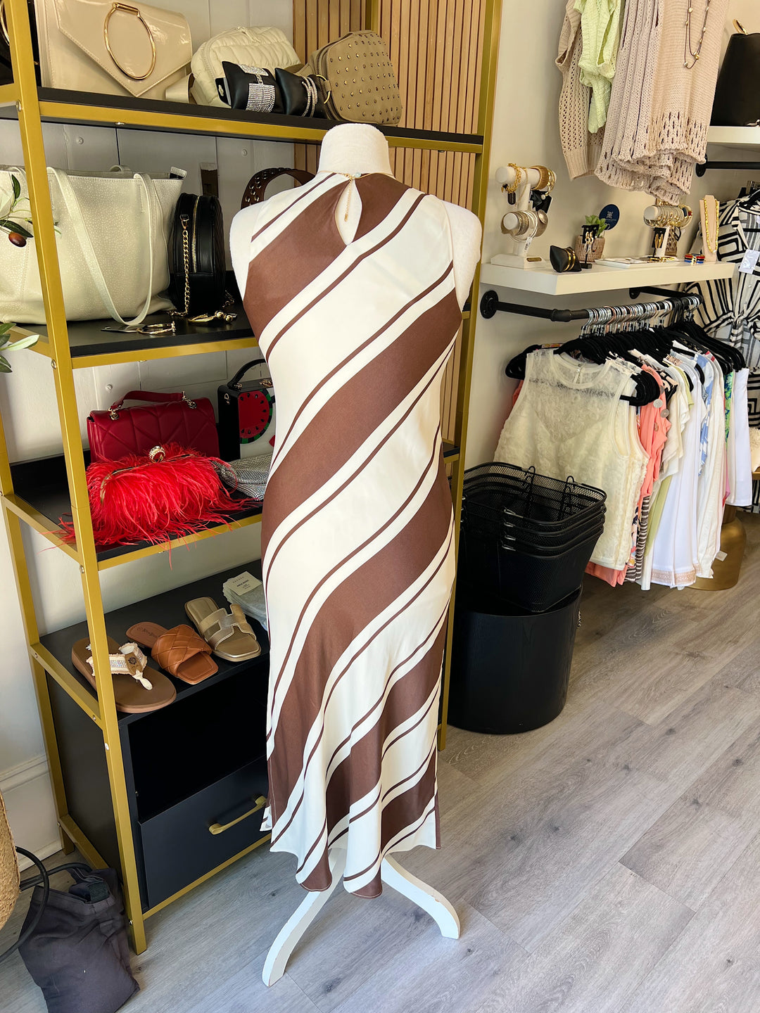 Brown/Ivory Sleeveless Dress