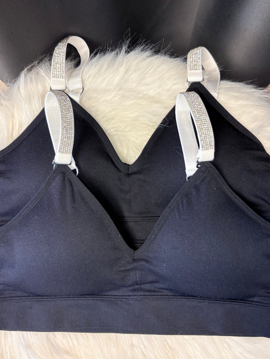 Strap its bra