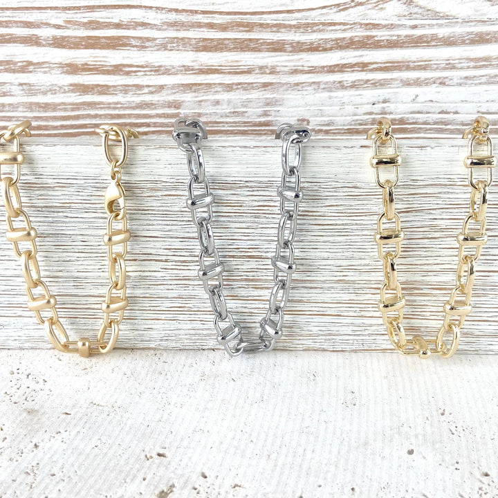 Equestrian linked chain layering crystal necklaces 
