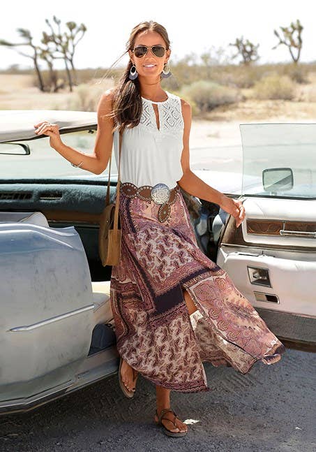 Embellished Round Buckle Belt